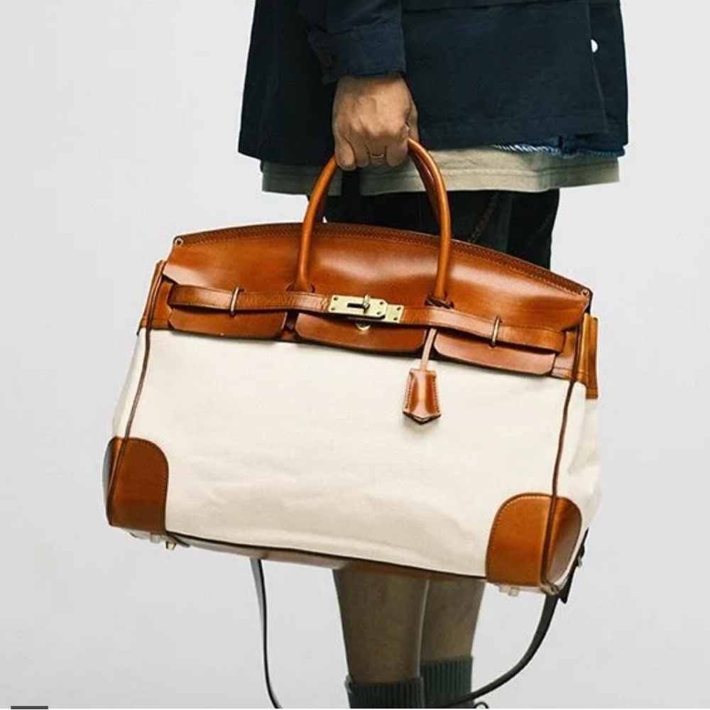 Elegant Tan and White Women's Weekender Handbag NWT